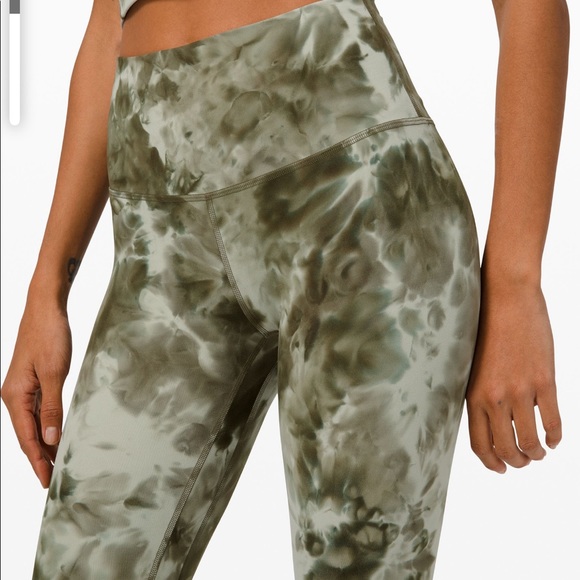 NWT Lululemon Align HR Pant 28"- size 18 - Picture 4 of 12